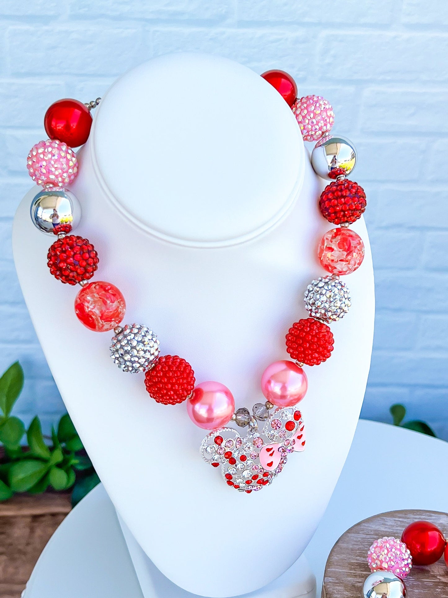 IN LOVE, MINNIE Mouse Valentine Necklace, Chunky Necklace, Pink, Red & Silver Beads, Child to Adult Size Statement Necklace, Bracelet