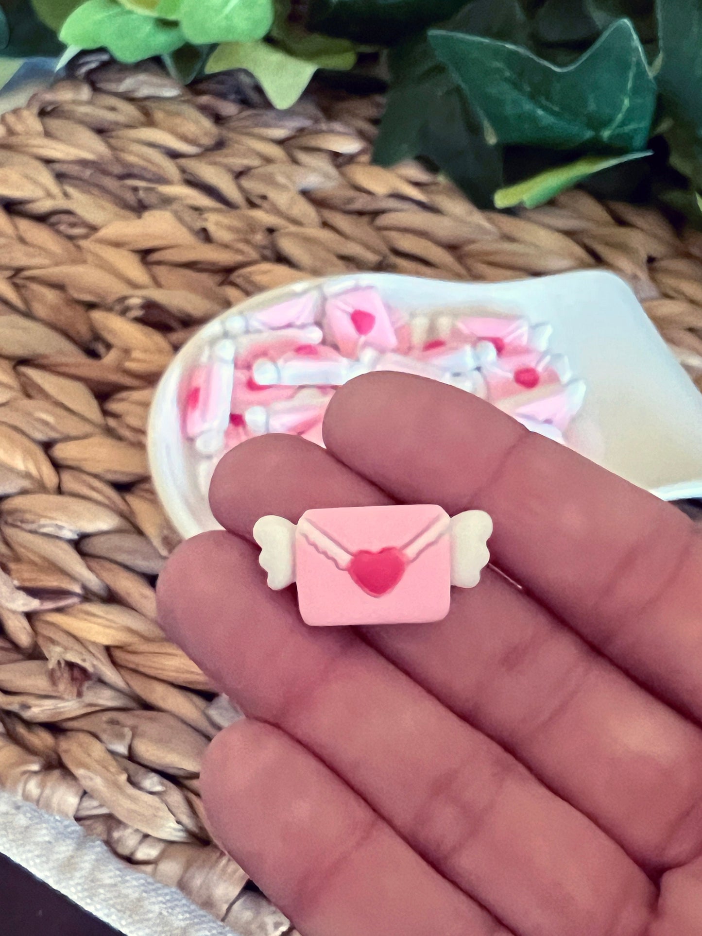 3 Kawaii Pastel Love Letter Heart Cabochons with Wings, Resin Cabochons, Embellishment, Nail Deco, Slime Valentines Cabochons, Fake Bake