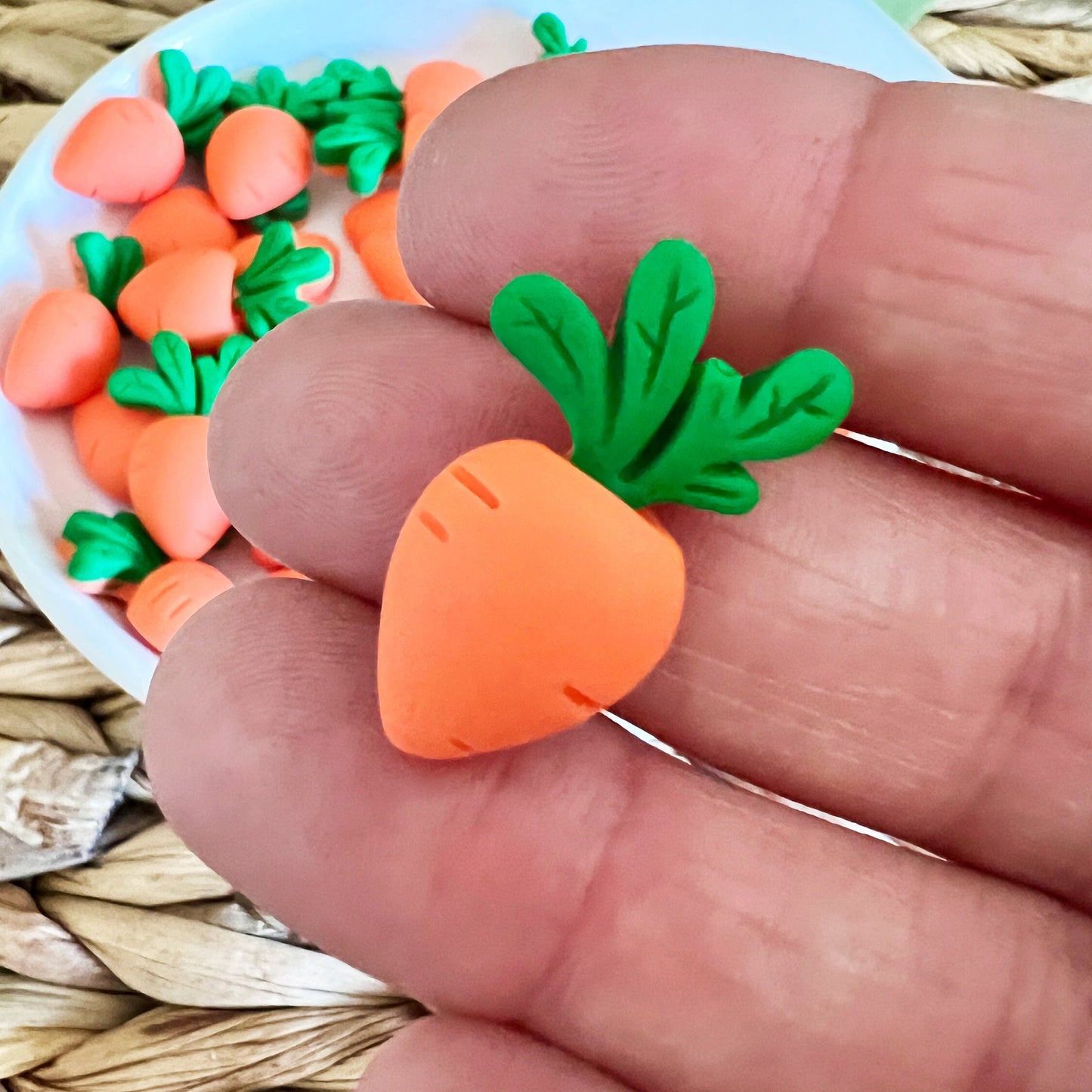 Fake Mini Easter Carrots, Carrot Cabochons