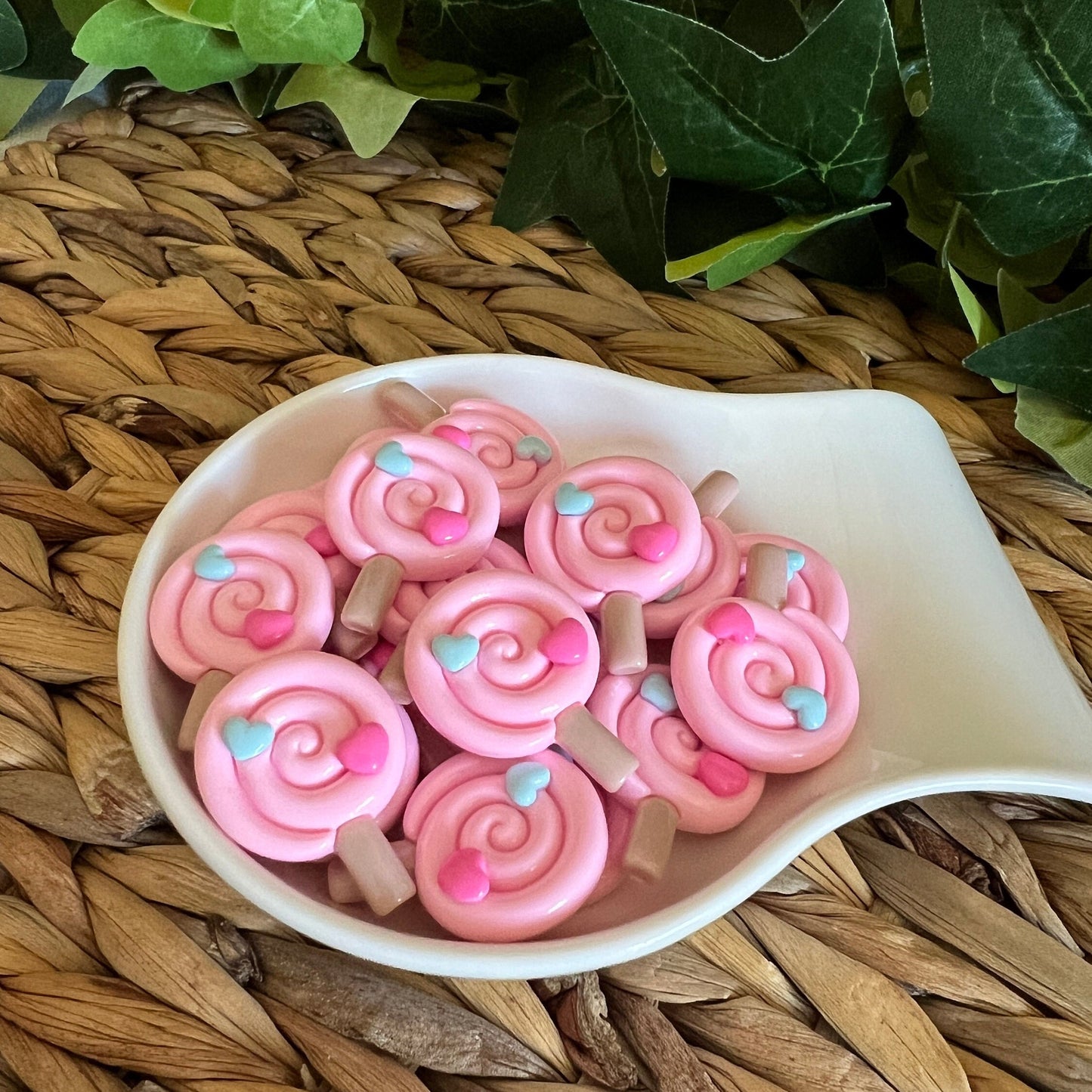 6 Fake Candy Heart Lollipop Cabochons, Lollypop Valentines Day, Resin Flatbacks