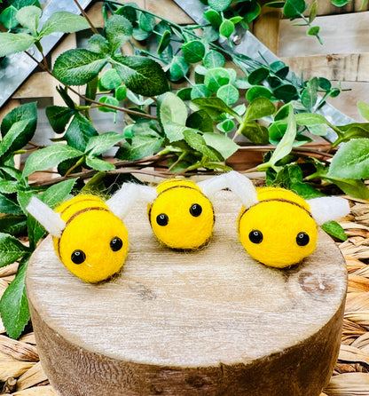 Wool Bee, Bumble Bee, Felt Bees, Spring Bee, Felt Wool Bee, Springtime, Spring Decorations, Spring Garland, Honey Bee